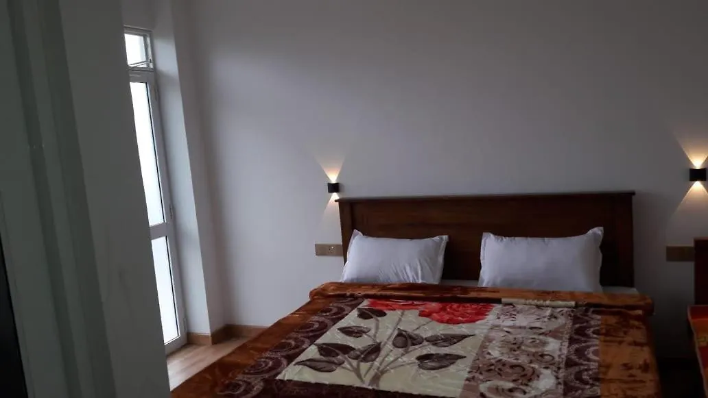 Hotel Golden Eco Resort Nuwara Eliya