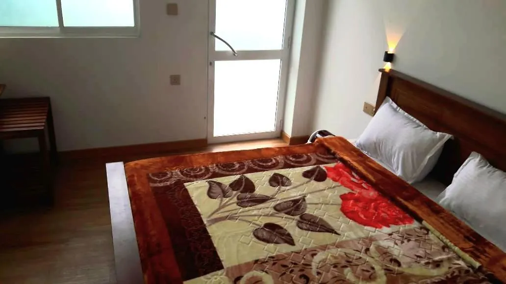Hotel Golden Eco Resort Nuwara Eliya